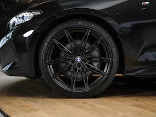 BMW 330d xDrive Steptronic M Sport Pro *Facelift*Werksgarantie*Panorama*360°*Head-Up*