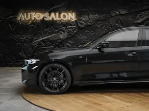 BMW 330d xDrive Steptronic M Sport Pro *Facelift*Werksgarantie*Panorama*360°*Head-Up*