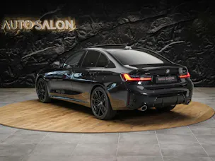 BMW 330d xDrive Steptronic M Sport Pro *Facelift*Werksgarantie*Panorama*360°*Head-Up*