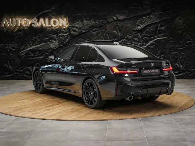 BMW 330d xDrive Steptronic M Sport Pro *Facelift*Werksgarantie*Panorama*360°*Head-Up*