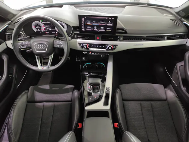 AUDI A4 Avant 40 TDI S Line quattro S-Tronic