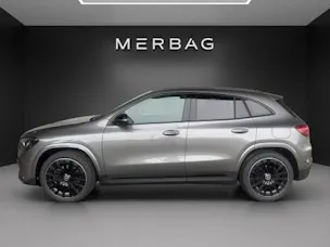 MERCEDES-BENZ GLA 200 Night Star 7G-D