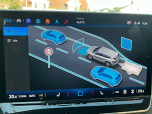 VW Tayron 2.0 TDI 193 PS 4Motion R-Line *** 360° KAMERA & ANHÄNGERKUPPLUNG ***