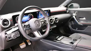 MERCEDES-BENZ A 220 4Matic AMG Line