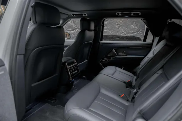 Land Rover Range Rover Sport D300 3.0 TD6 MHEV Dynamic SE Automatic *URBAN *24" Felgen*Werksgarantie*