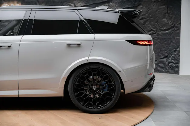 Land Rover Range Rover Sport D300 3.0 TD6 MHEV Dynamic SE Automatic *URBAN *24" Felgen*Werksgarantie*