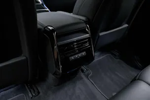 Land Rover Range Rover Sport D300 3.0 TD6 MHEV Dynamic SE Automatic *URBAN *24" Felgen*Werksgarantie*