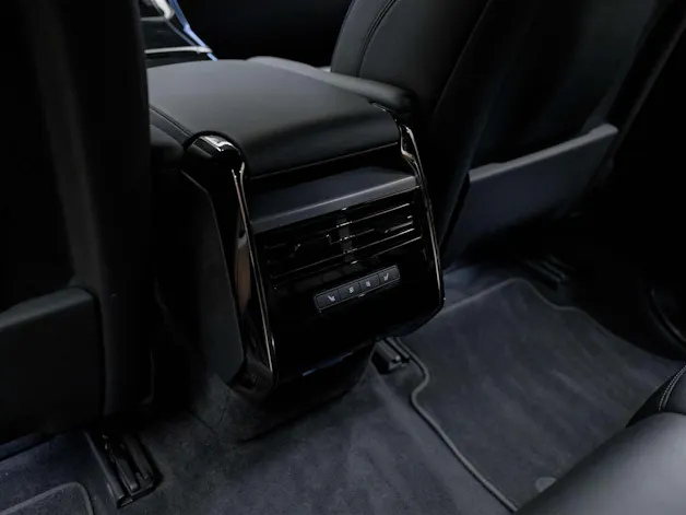 Land Rover Range Rover Sport D300 3.0 TD6 MHEV Dynamic SE Automatic *URBAN *24" Felgen*Werksgarantie*