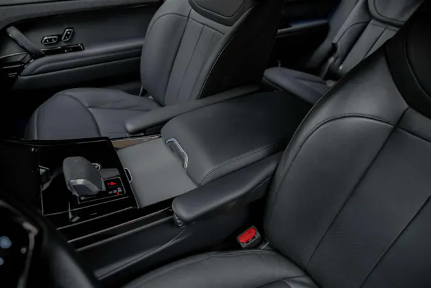 Land Rover Range Rover Sport D300 3.0 TD6 MHEV Dynamic SE Automatic *URBAN *24" Felgen*Werksgarantie*