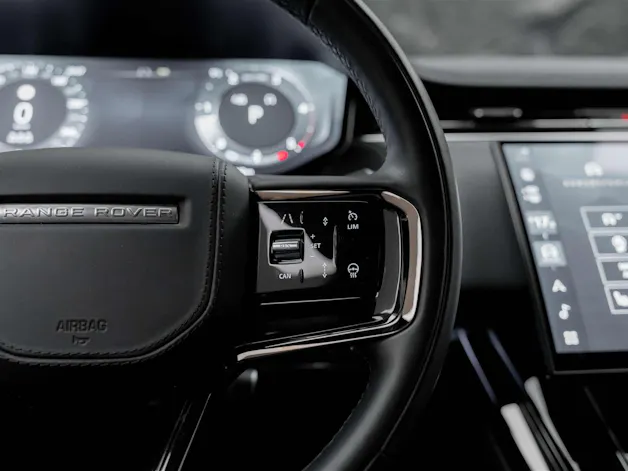 Land Rover Range Rover Sport D300 3.0 TD6 MHEV Dynamic SE Automatic *URBAN *24" Felgen*Werksgarantie*
