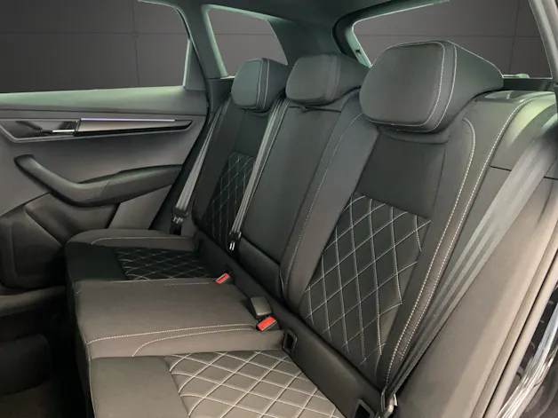SKODA Karoq 1.5 TSI SportLine DSG