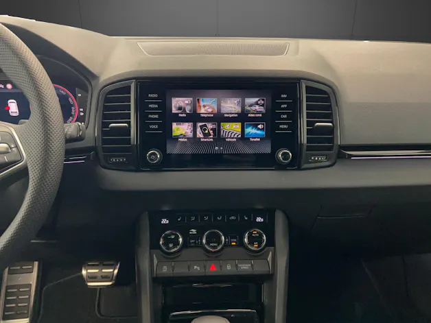 SKODA Karoq 1.5 TSI SportLine DSG