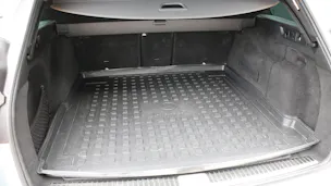 MERCEDES-BENZ E 220 d T 4Matic Swiss Star