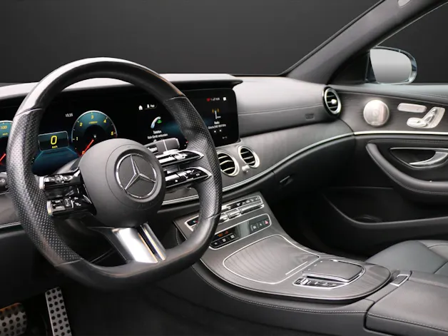 MERCEDES-BENZ E 220 d T 4Matic Swiss Star