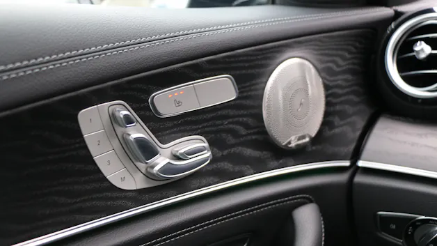 MERCEDES-BENZ E 220 d T 4Matic Swiss Star