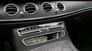 MERCEDES-BENZ E 220 d T 4Matic Swiss Star