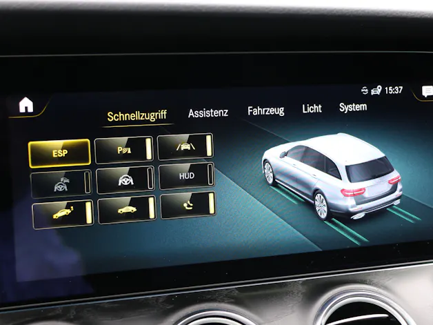 MERCEDES-BENZ E 220 d T 4Matic Swiss Star