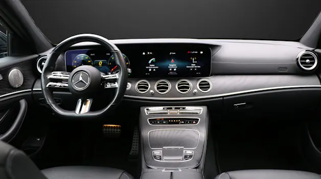 MERCEDES-BENZ E 220 d T 4Matic Swiss Star