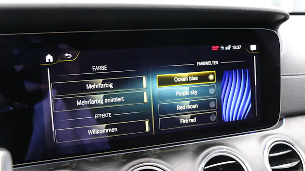 MERCEDES-BENZ E 220 d T 4Matic Swiss Star