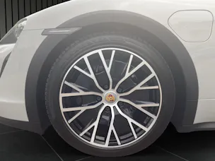 PORSCHE Taycan 4 Cross Turismo