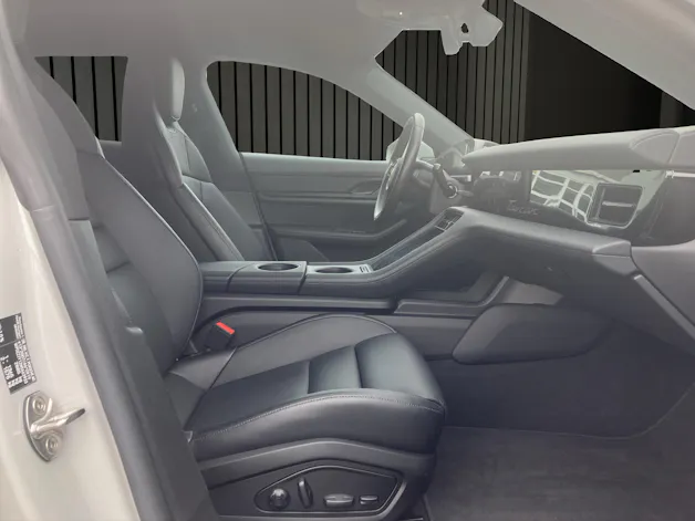 PORSCHE Taycan 4 Cross Turismo