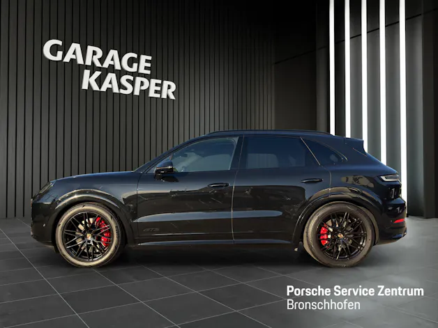 PORSCHE Cayenne GTS