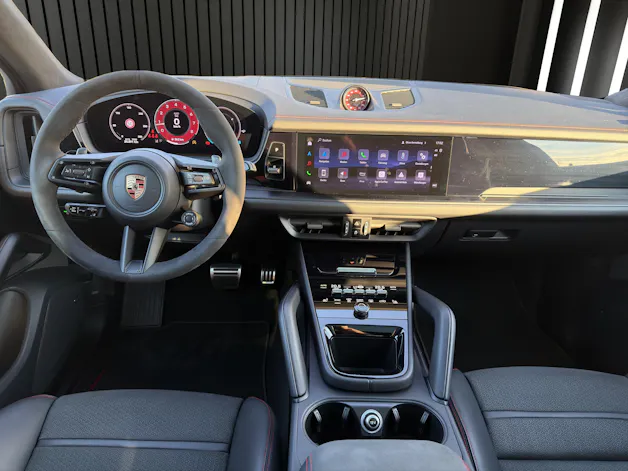 PORSCHE Cayenne GTS