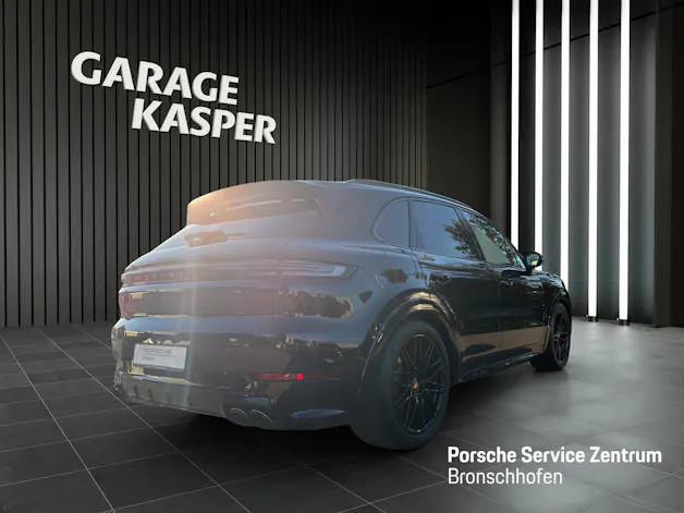 PORSCHE Cayenne GTS