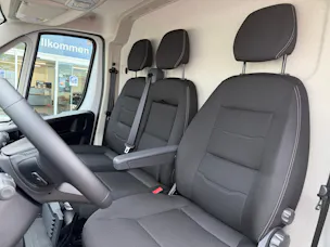 FIAT Ducato Maxi 35 L4H2 MTJ 140 PS Doppelblattfedern AHK Holzboden 270° Tür Kamera