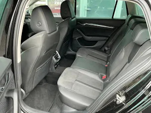 SKODA Octavia Scout 2.0 TSI 4x4 DSG