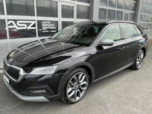 SKODA Octavia Scout 2.0 TSI 4x4 DSG