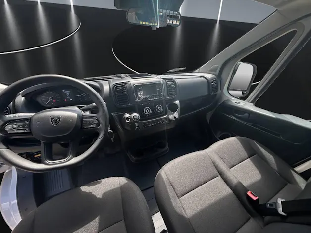 PEUGEOT Boxer 2.2 HDI 335 L2