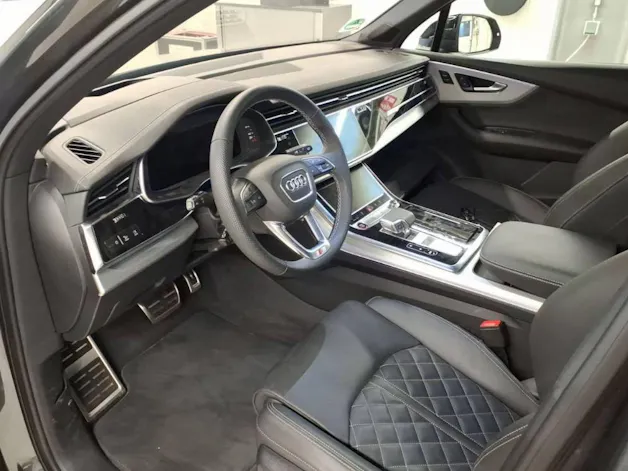 AUDI SQ7 TFSI quattro tiptronic