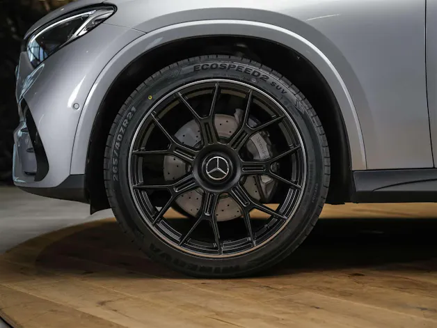 MERCEDES-BENZ GLC 200 4Matic AMG Line 9G-Tronic *21" Felgen*Panorama*AHK*