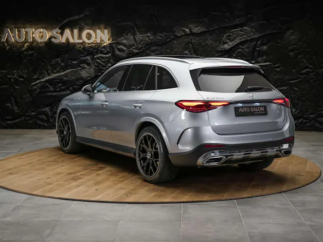 MERCEDES-BENZ GLC 200 4Matic AMG Line 9G-Tronic *21" Felgen*Panorama*AHK*