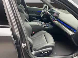 BMW M5 xDrive Touring