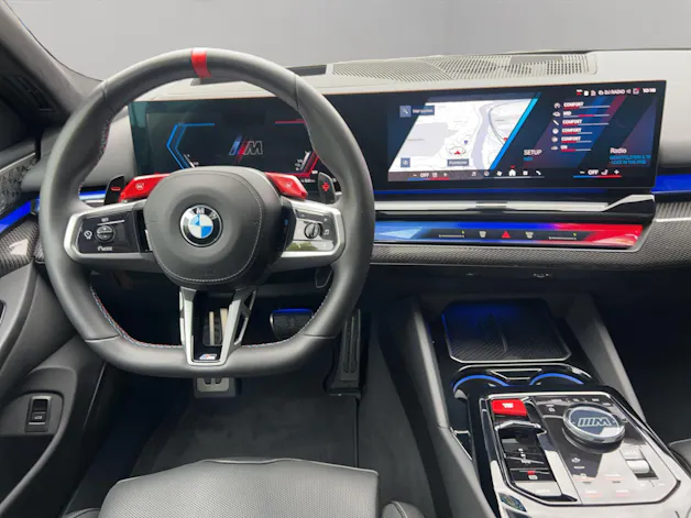 BMW M5 xDrive Touring