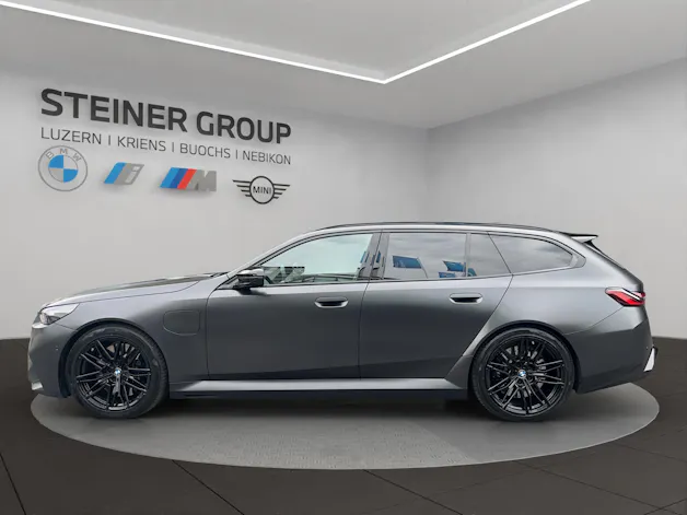 BMW M5 xDrive Touring