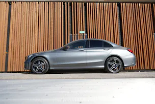 MERCEDES-BENZ C 200 SWISS STAR AMG LINE NIGHT 4MATIC 9G-TRONIC l 184 PS