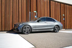 MERCEDES-BENZ C 200 SWISS STAR AMG LINE NIGHT 4MATIC 9G-TRONIC l 184 PS