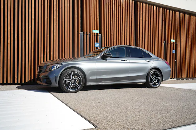 MERCEDES-BENZ C 200 SWISS STAR AMG LINE NIGHT 4MATIC 9G-TRONIC l 184 PS