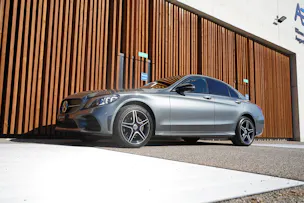 MERCEDES-BENZ C 200 SWISS STAR AMG LINE NIGHT 4MATIC 9G-TRONIC l 184 PS