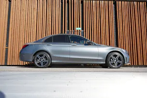 MERCEDES-BENZ C 200 SWISS STAR AMG LINE NIGHT 4MATIC 9G-TRONIC l 184 PS