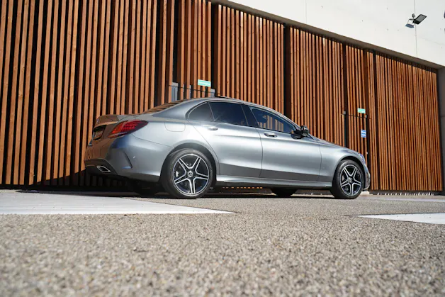 MERCEDES-BENZ C 200 SWISS STAR AMG LINE NIGHT 4MATIC 9G-TRONIC l 184 PS