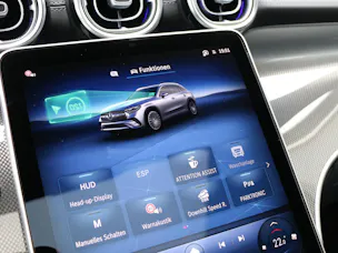 MERCEDES-BENZ GLC 300 4MATIC