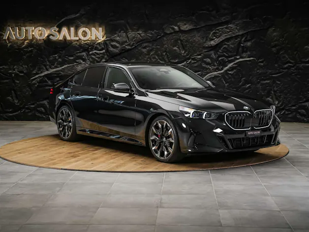 BMW 520d xDrive M Sport Pro Steptronic *Werksgarantie*Iconic Glow*Panorama*Head Up*