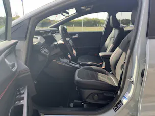 FORD Puma 1.0 EcoB Hybrid 155 ST-Line X **Shadow Edition**