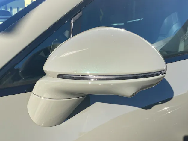 PORSCHE Cayenne Electric Basis