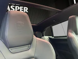 PORSCHE Cayenne Electric Basis