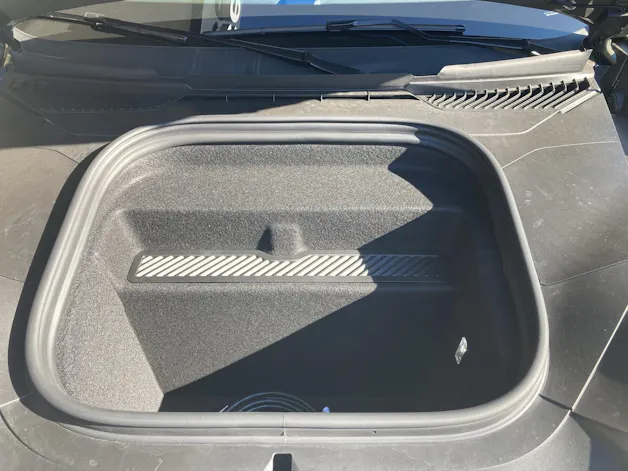 PORSCHE Cayenne Electric Basis